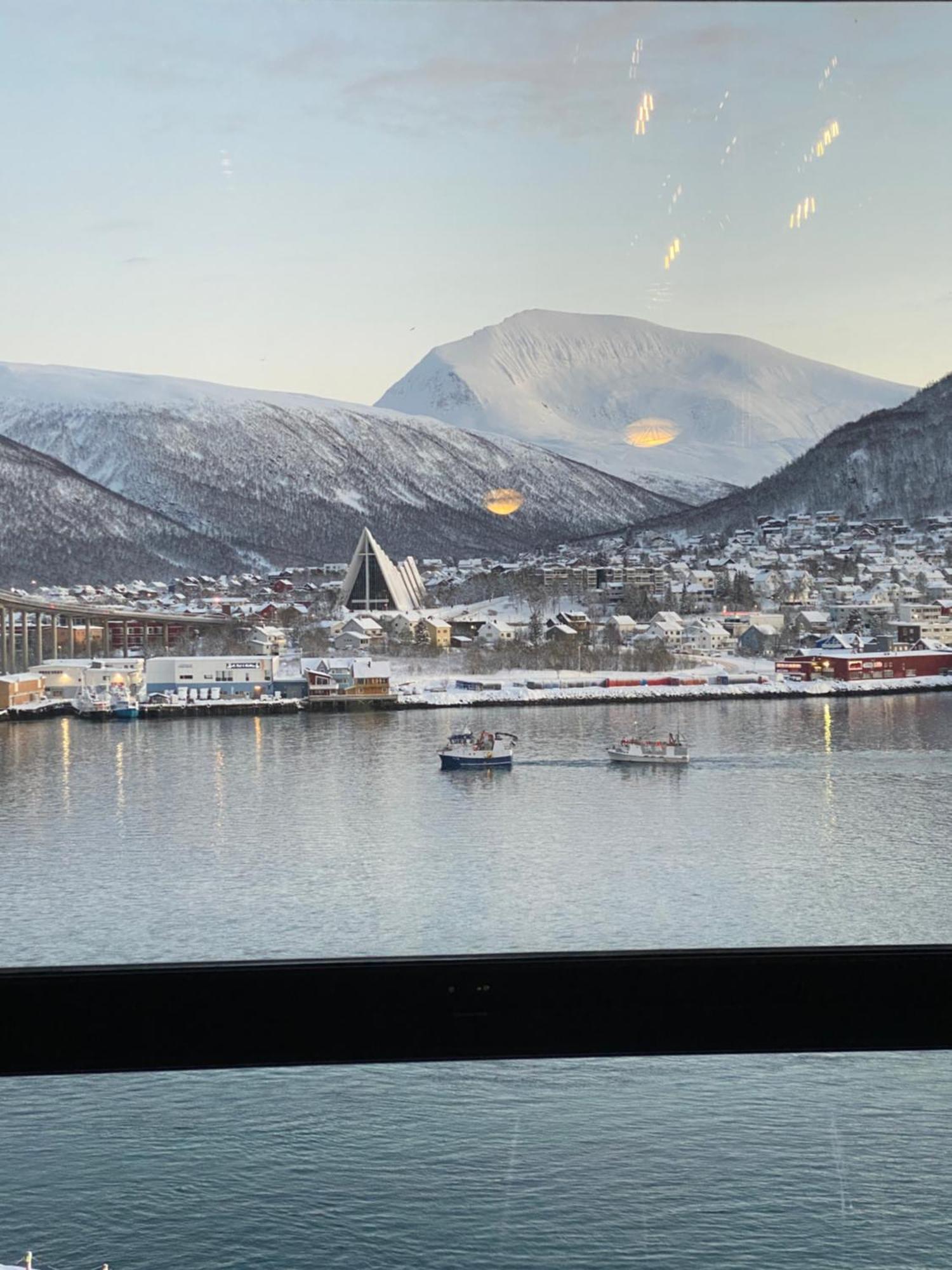 Vindlys Luxury Penthouse Apartment Tromsø Esterno foto