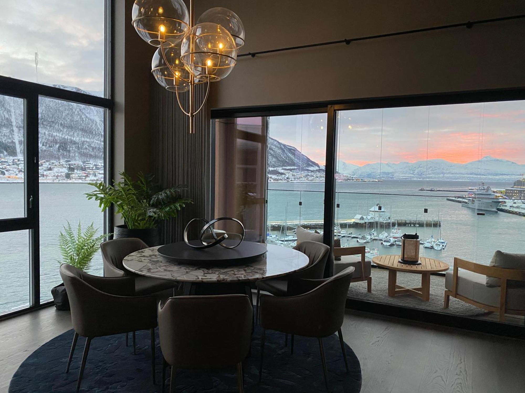Vindlys Luxury Penthouse Apartment Tromsø Esterno foto