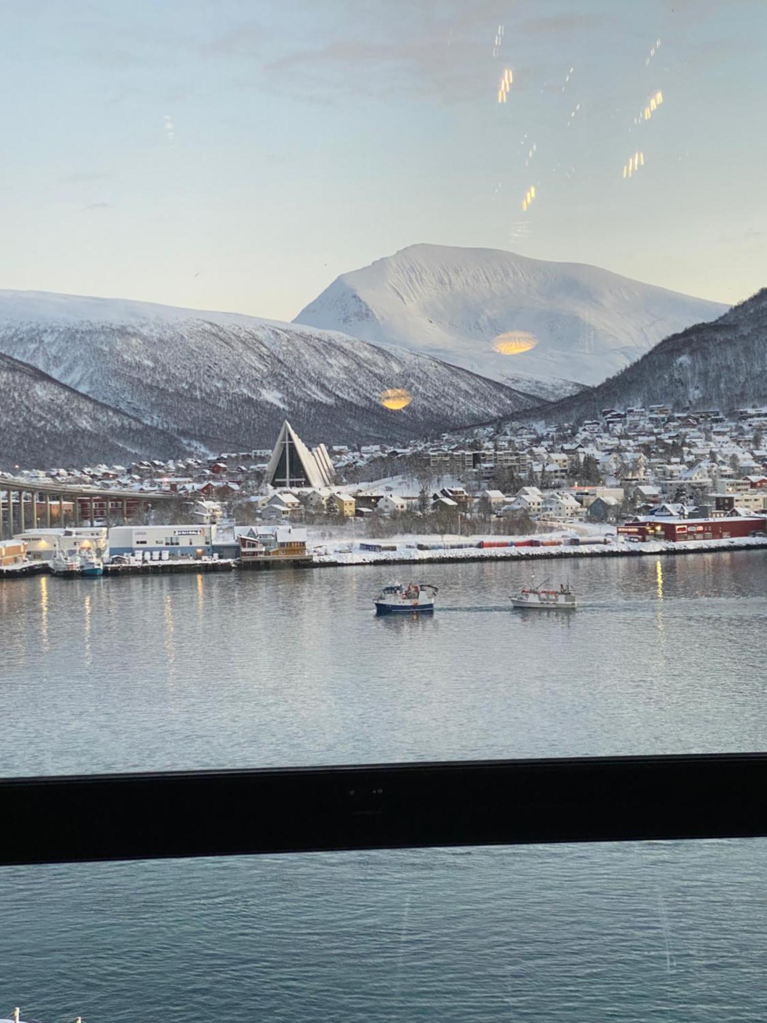 Vindlys Luxury Penthouse Apartment Tromsø Esterno foto