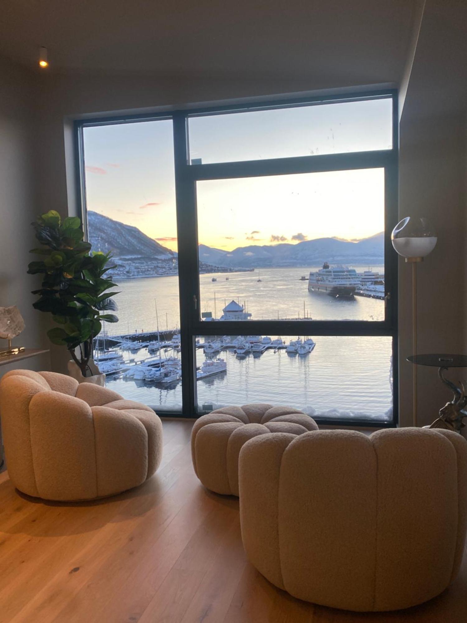 Vindlys Luxury Penthouse Apartment Tromsø Esterno foto