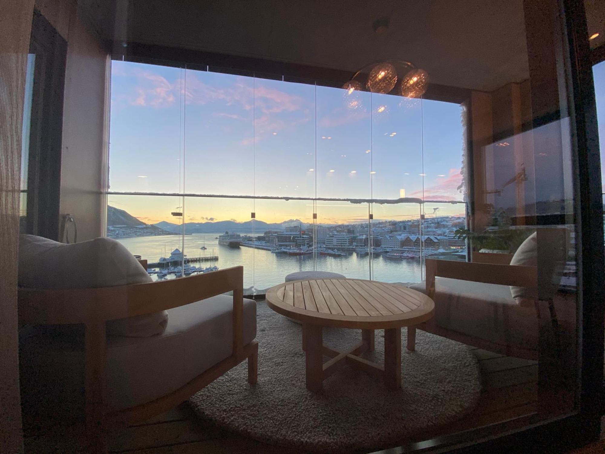 Vindlys Luxury Penthouse Apartment Tromsø Esterno foto