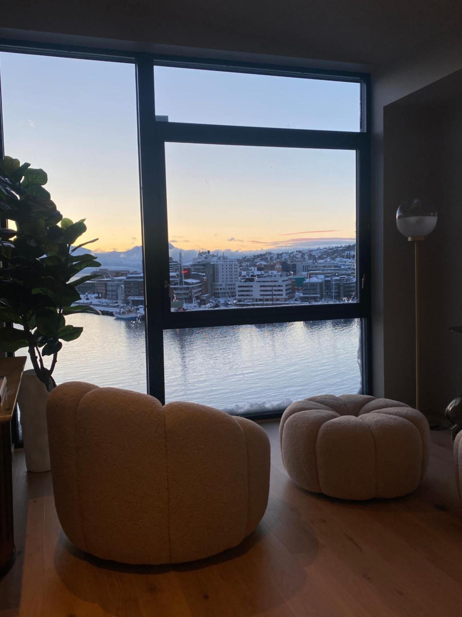 Vindlys Luxury Penthouse Apartment Tromsø Esterno foto