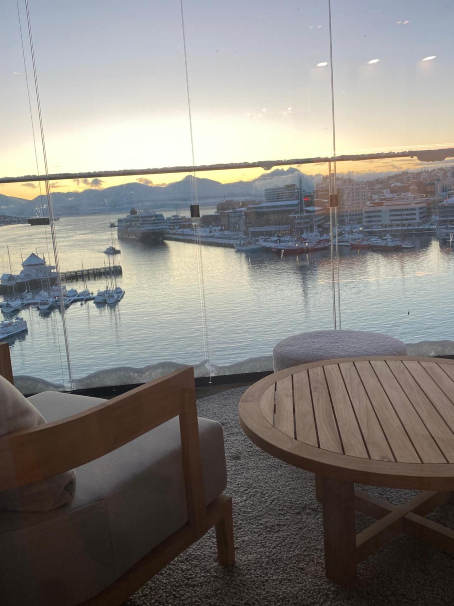 Vindlys Luxury Penthouse Apartment Tromsø Esterno foto