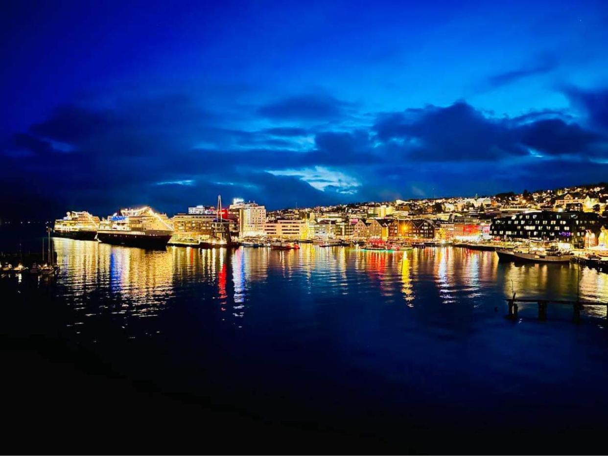 Vindlys Luxury Penthouse Apartment Tromsø Esterno foto