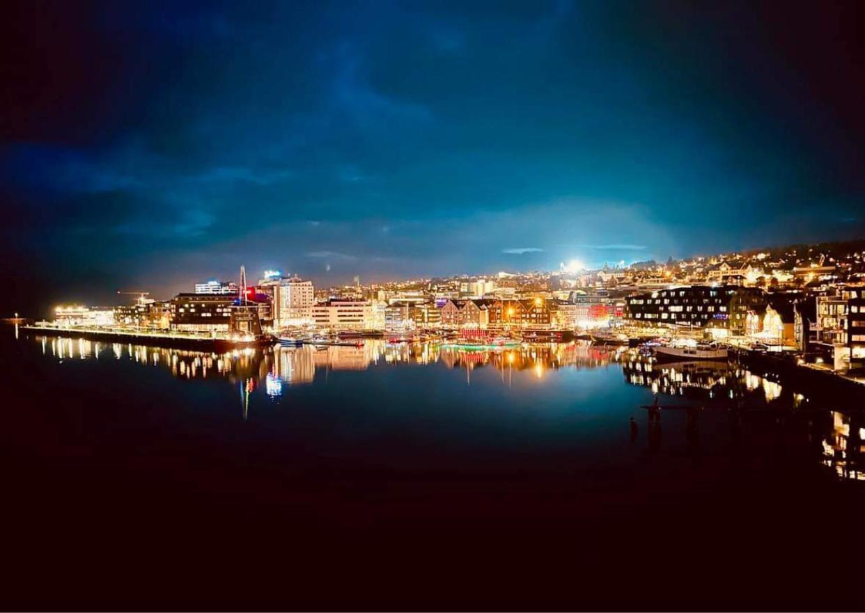 Vindlys Luxury Penthouse Apartment Tromsø Esterno foto