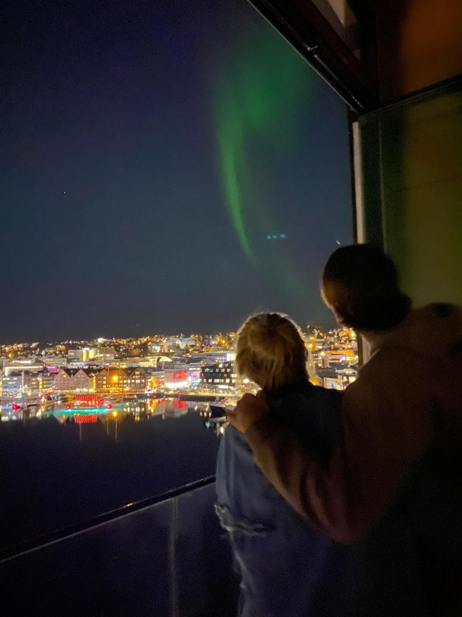 Vindlys Luxury Penthouse Apartment Tromsø Esterno foto
